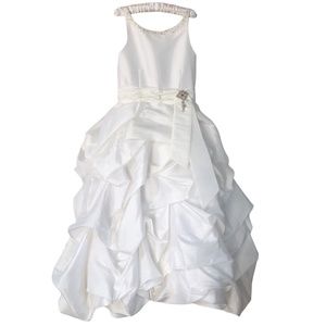 Designer Exquisite White Flower Girl Dress 3